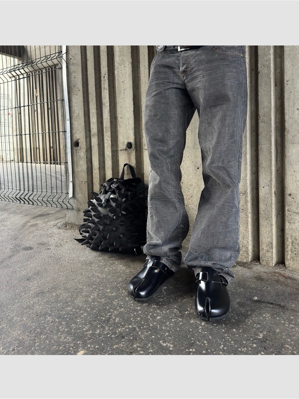 Worst Case Tabi GOAT - black - Picture 2 of 7